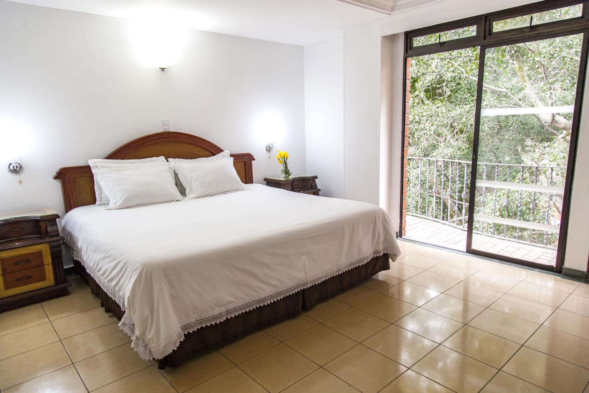 Hotel Casa Laureles Medellín Dış mekan fotoğraf